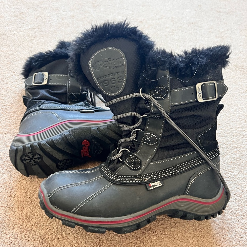 Pajar Black Boots with Fur and Buckle
